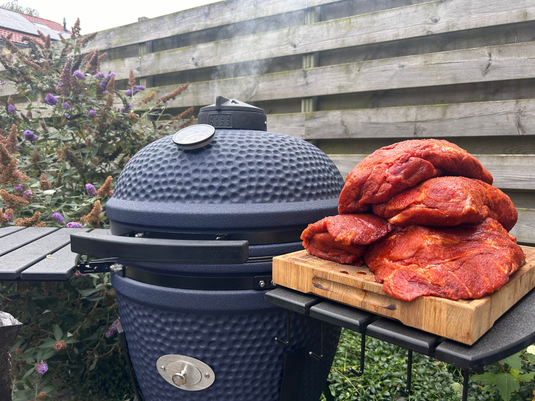 Budget BBQ: Procureur en kippendij bereiden