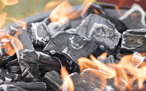 Waarom je nooit briketten moet gebruiken in je kamado!