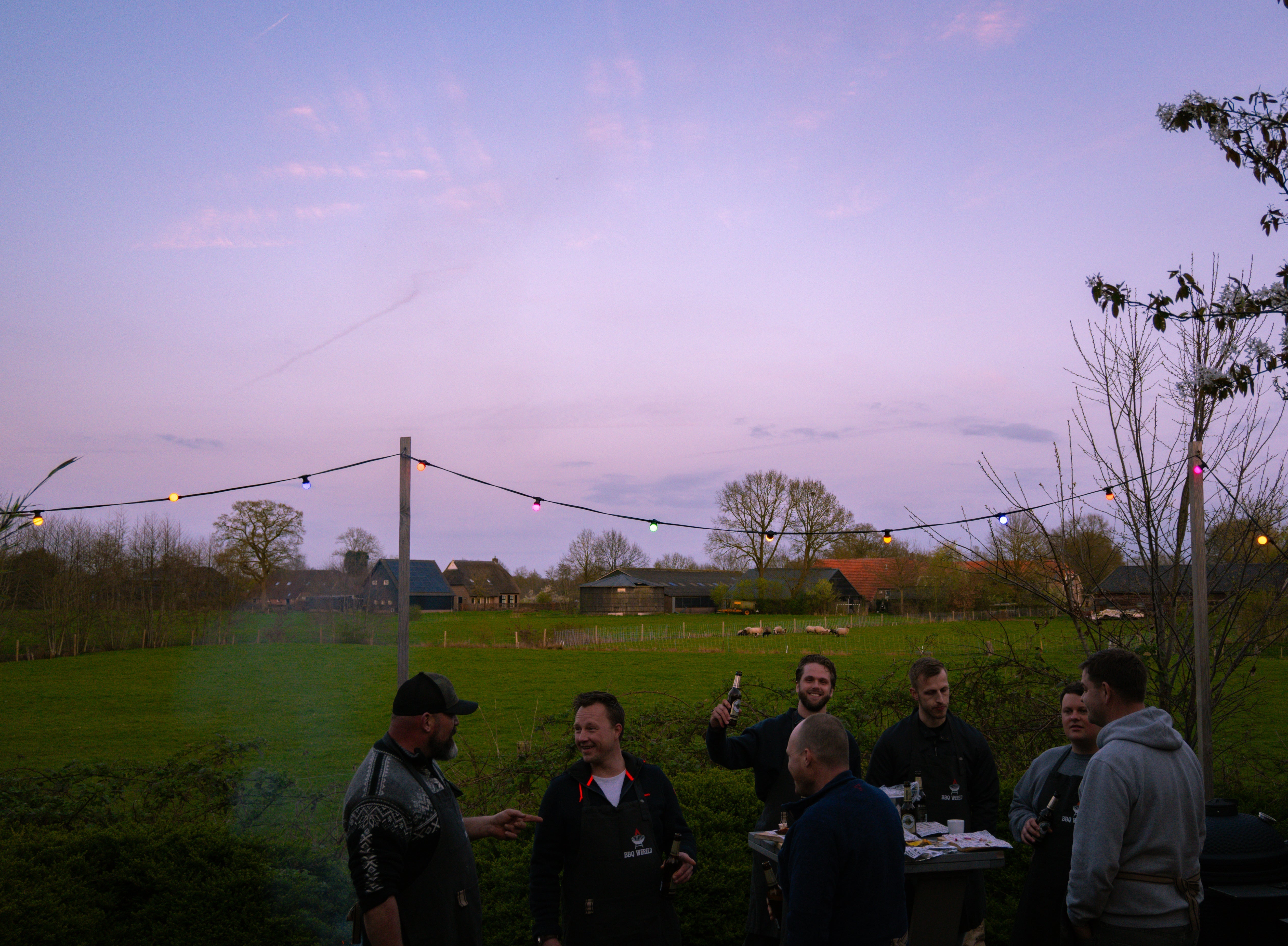 Team bij een BBQ-bedrijfsuitje van BBQ Wereld in Ruinen