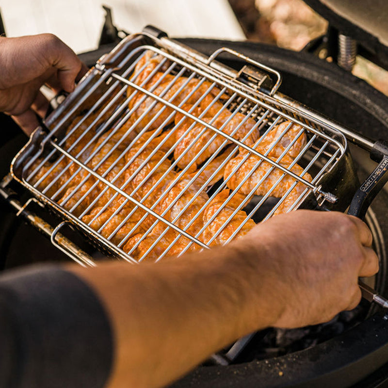 Laad afbeelding in galerij, Kamado Joe JoeTisserie Basket Kit
