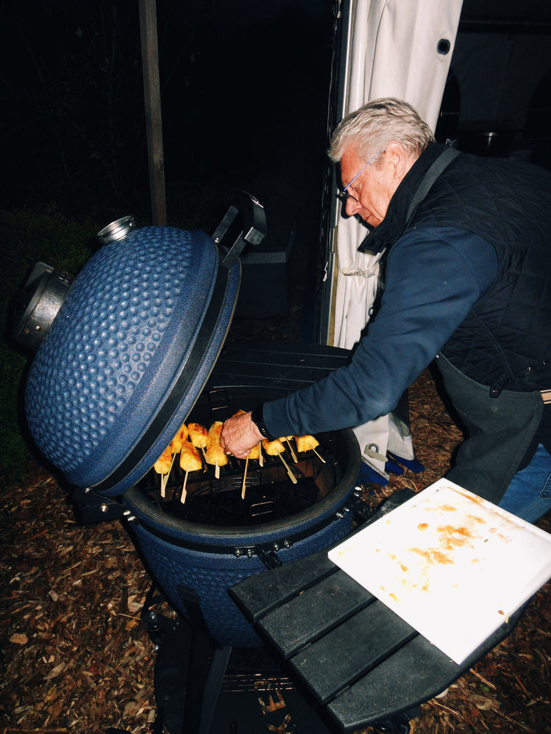 Laad afbeelding in galerij, Smores dessert uit de kamado
